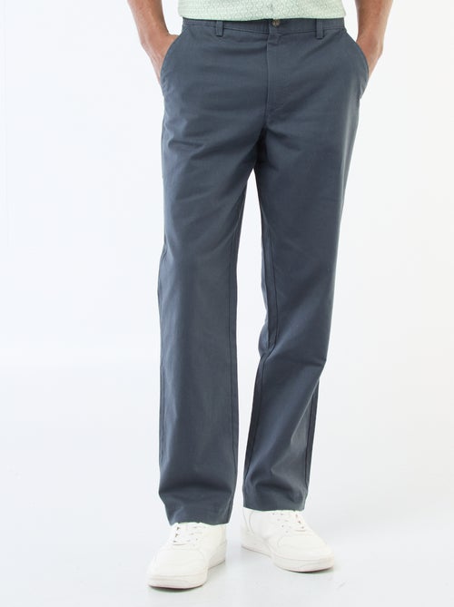 Effen chino met standaard taille - Kiabi