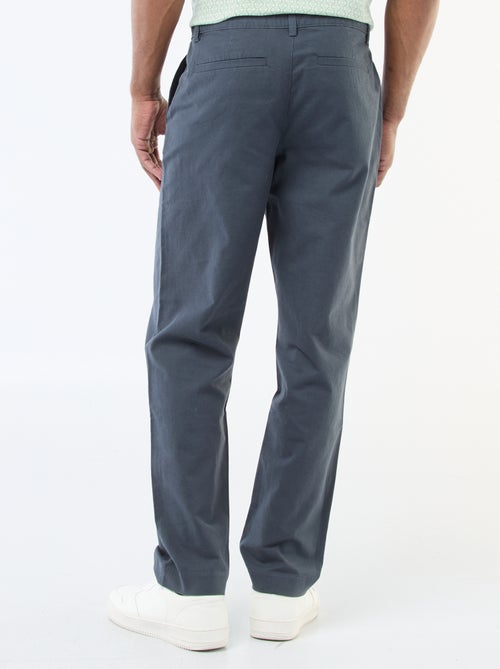 Effen chino met standaard taille - Kiabi