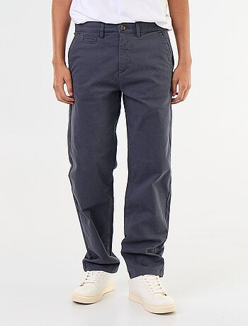 Effen chino met standaard taille