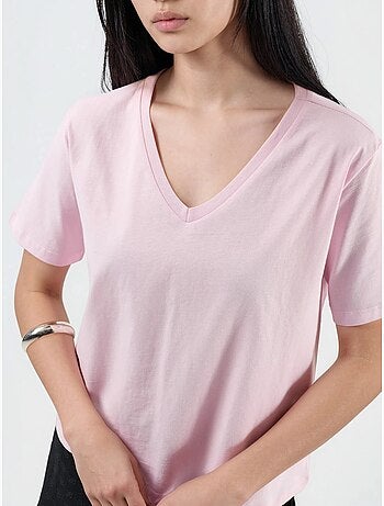 Effen gebreid t-shirt met v-hals busem