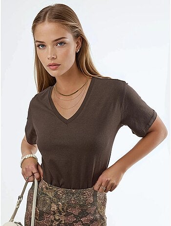 Effen gebreid t-shirt met v-hals busem