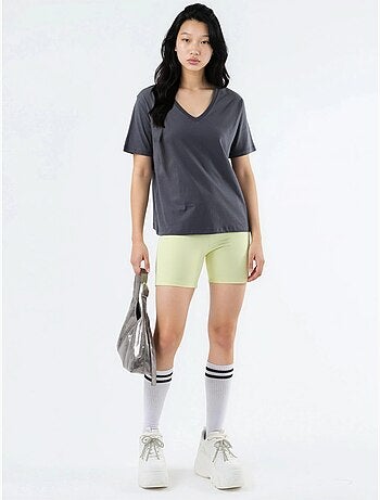 Effen gebreid t-shirt met v-hals busem
