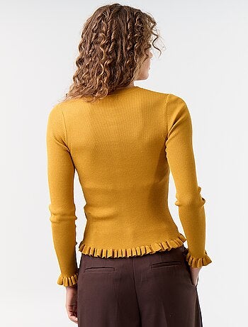 Effen geribbeld vest met ruchesafwerkingen