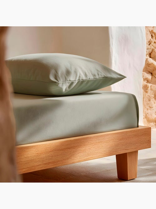 Effen hoeslaken van 100% katoen voor matrassen tot 30 cm dik - Gamusi. - Kiabi Effen hoeslaken van 100% katoen voor matrassen tot 30 cm dik - Gamusi. - Kiabi