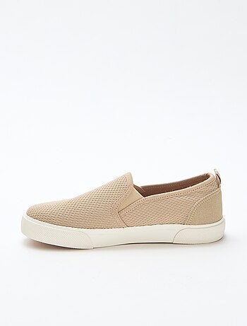 Effen lage sneakers van mesh | Slip-onmodel