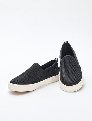 Effen lage sneakers van mesh | Slip-onmodel