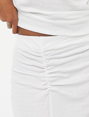 Effen lange rok van gekreukte stof