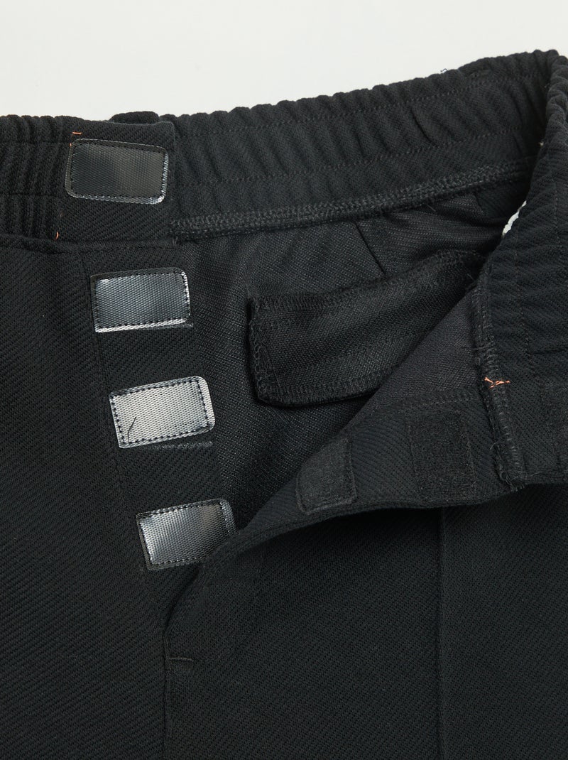 Effen regular fit chino - gemakkelijk aan te trekken collectie zwart - Kiabi
