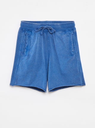 Effen short met verwassen effect