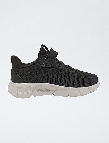 Effen sneakers van mesh PUMA