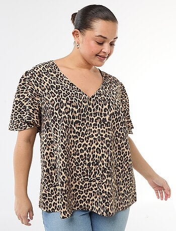 Effen, soepelvallende blouse met korte mouwen