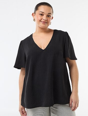 Effen, soepelvallende blouse met korte mouwen