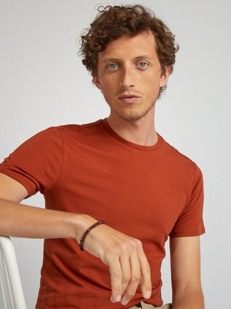 Effen T-shirt - Slim-fit BRUIN - Kiabi