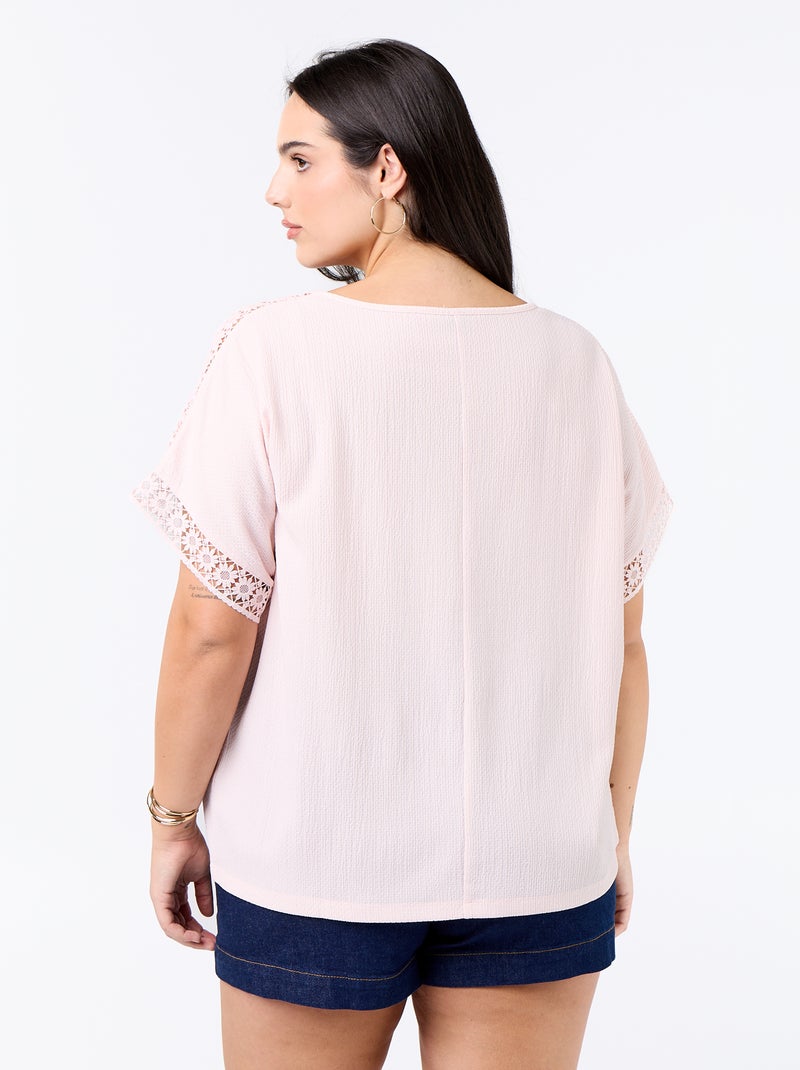 Effen T-shirt met borduurwerk en macramé op de mouwen Rose - Kiabi