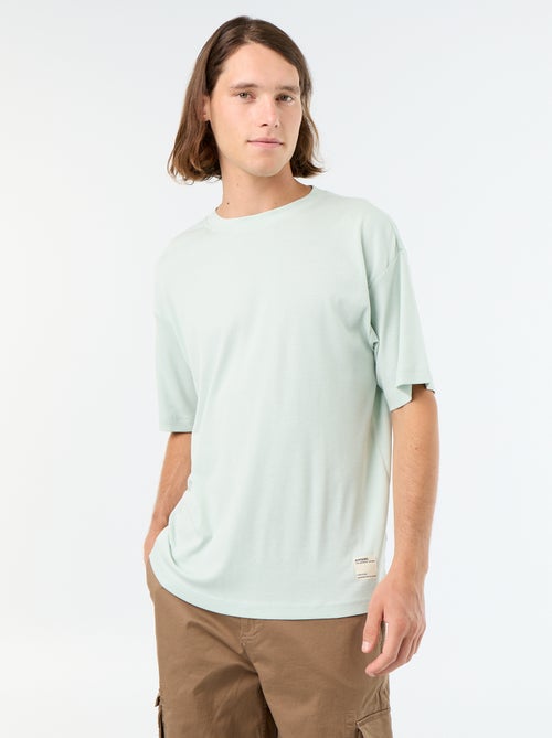 Effen T-shirt met korte mouwen en ronde hals - Kiabi Effen T-shirt met korte mouwen en ronde hals - Kiabi