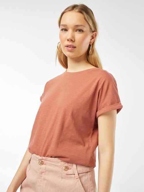 Effen T-shirt met ronde hals en korte mouw met omgeslagen boordje - Kiabi