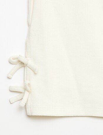 Effen T-shirt met sierknopen