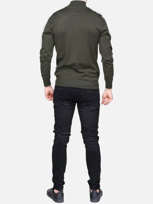 Elegante trui met vrachtwagenchauffeurskraag - Frilivin - Kiabi Elegante trui met vrachtwagenchauffeurskraag - Frilivin - Kiabi