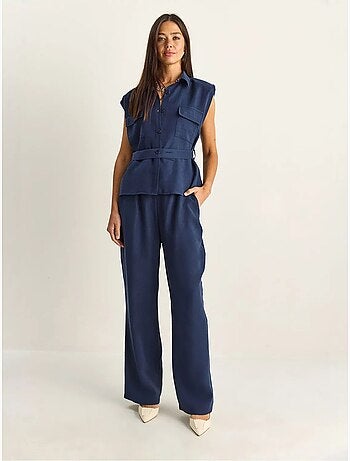 Ensemble blouse sans manches et pantalon large ceinturé lucci