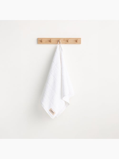 Ensemble de bain 100 % coton, éponge 600 g/m², avec boucle de suspension - Gamusi - Kiabi Ensemble de bain 100 % coton, éponge 600 g/m², avec boucle de suspension - Gamusi - Kiabi