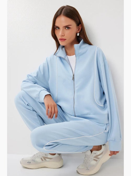 Ensemble de survêtement à manches longues et col zippé pour femme istanbul - Kiabi Ensemble de survêtement à manches longues et col zippé pour femme istanbul - Kiabi