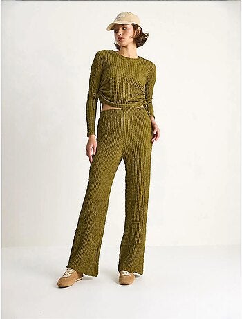 Ensemble deux pièces ajusté avec pantalon évasé lucci