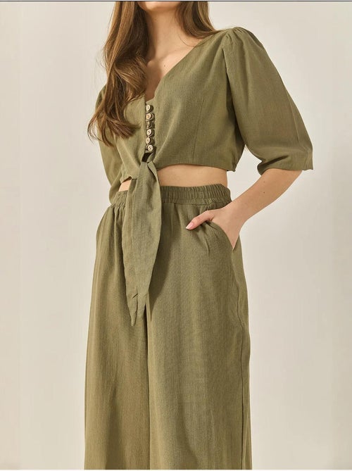 Ensemble deux pièces avec chemisier à nouer, ourlet boutonné doublé et pantalon doublé lucci - Kiabi
