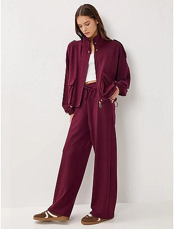 Ensemble deux pièces avec veste à détail poche et pantalon à jambes larges istanbul