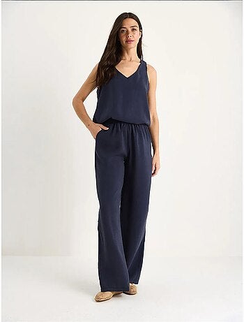 Ensemble deux pièces : chemisier à bretelles et col en v, pantalon palazzo lucci