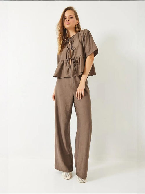 Ensemble deux pièces chemisier et pantalon à manches courtes avec détails noués lucci - Kiabi