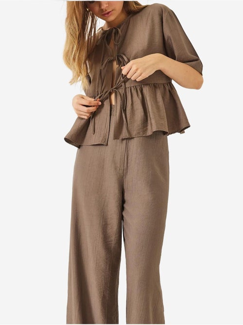 Ensemble deux pièces chemisier et pantalon à manches courtes avec détails noués lucci - Kiabi