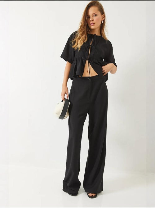 Ensemble deux pièces chemisier et pantalon à manches courtes avec détails noués lucci - Kiabi