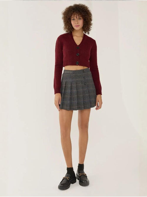 Ensemble deux pièces en tricot à col en V et détails boutonnés - Kiabi Ensemble deux pièces en tricot à col en V et détails boutonnés - Kiabi