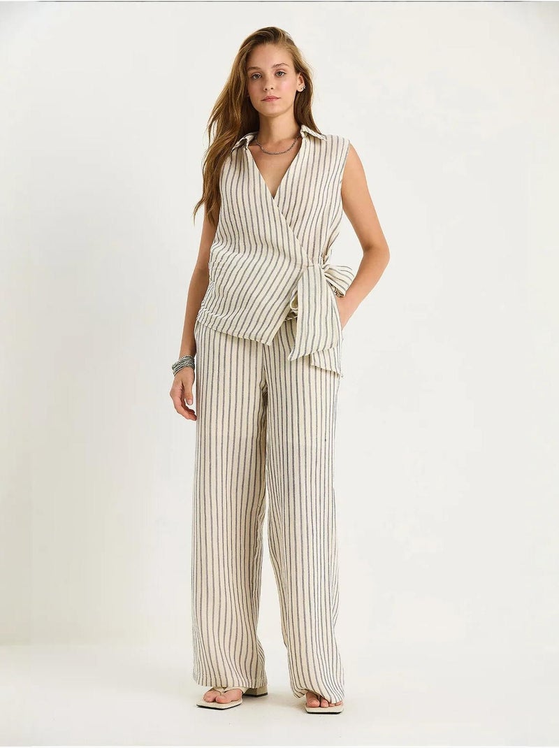 Ensemble deux pièces rayé, col en v, taille haute, boutonné, jambe large lucci Bleu marine - Kiabi