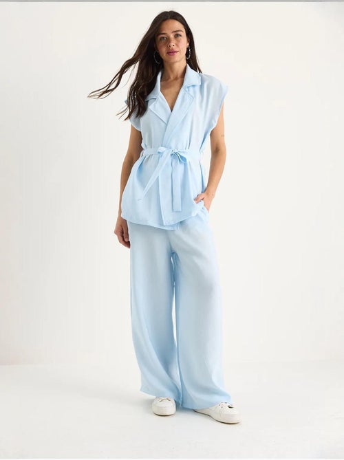 Ensemble gilet ceinturé bianco avec pantalon palazzo à poches et modal lucci - Kiabi Ensemble gilet ceinturé bianco avec pantalon palazzo à poches et modal lucci - Kiabi