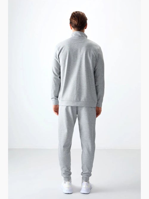 Ensemble homme sweat et pantalon à blocs de couleur tommy - Kiabi Ensemble homme sweat et pantalon à blocs de couleur tommy - Kiabi