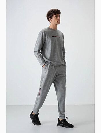 Ensemble homme sweat et pantalon en maille côtelée tommy