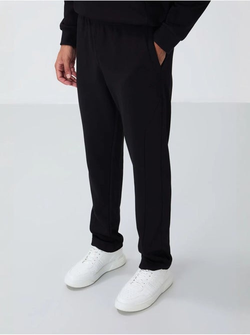 Ensemble homme sweat et pantalon en molleton coton mélangé tommy - Kiabi Ensemble homme sweat et pantalon en molleton coton mélangé tommy - Kiabi