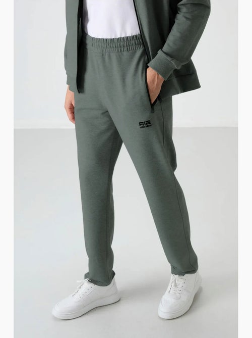 Ensemble homme sweat et pantalon en molleton tricoté tommy - Kiabi Ensemble homme sweat et pantalon en molleton tricoté tommy - Kiabi