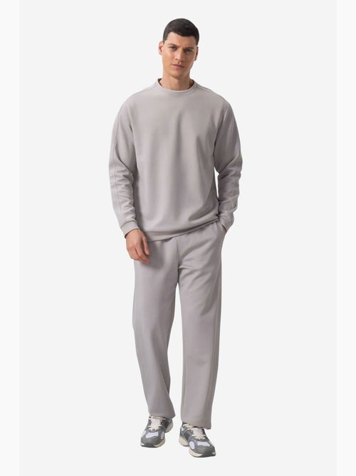 Ensemble homme sweat et pantalon oversize tommy - Kiabi Ensemble homme sweat et pantalon oversize tommy - Kiabi