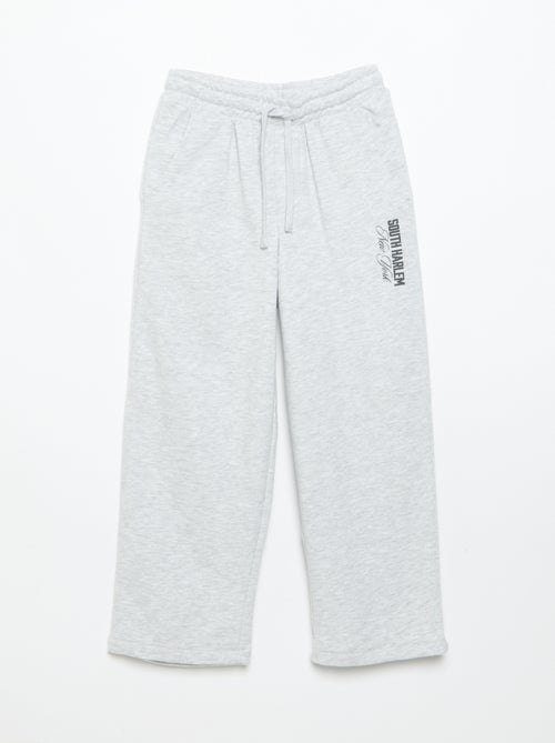 Ensemble jogging sweat zippé à capuche + jogging - 2 pièces - Kiabi Ensemble jogging sweat zippé à capuche + jogging - 2 pièces - Kiabi