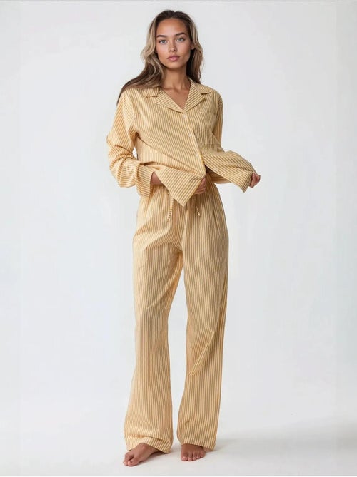 Ensemble pyjama en coton rayé hiccup - Kiabi Ensemble pyjama en coton rayé hiccup - Kiabi