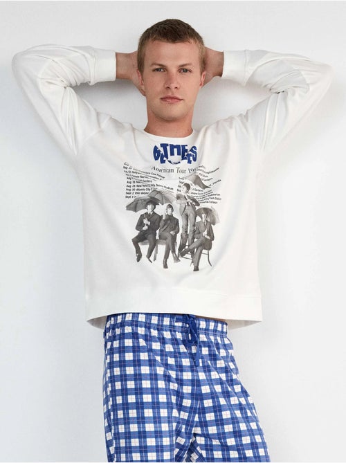 Ensemble pyjama homme the beatles avec pantalon à rayures - Kiabi Ensemble pyjama homme the beatles avec pantalon à rayures - Kiabi