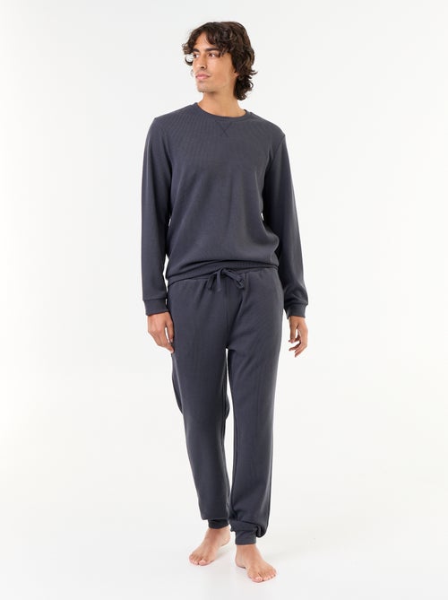Ensemble pyjama long t-shirt + pantalon gaufrés - 2 pièces - Kiabi