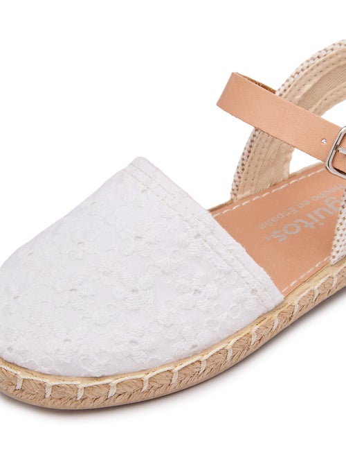Espadrilles conguitos bordado floral - Kiabi Espadrilles conguitos bordado floral - Kiabi
