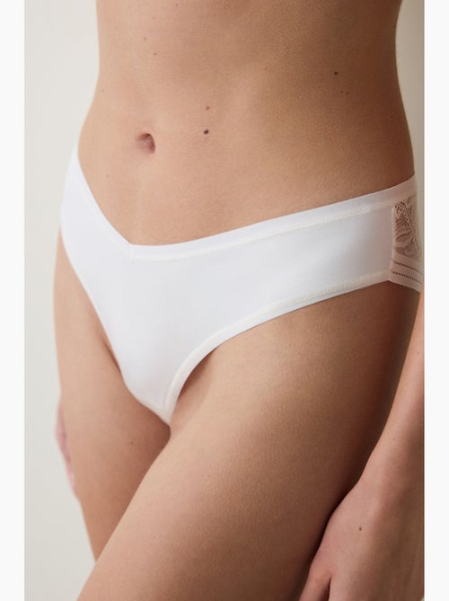 Essentials v shape slip brésilien penti - Kiabi Essentials v shape slip brésilien penti - Kiabi