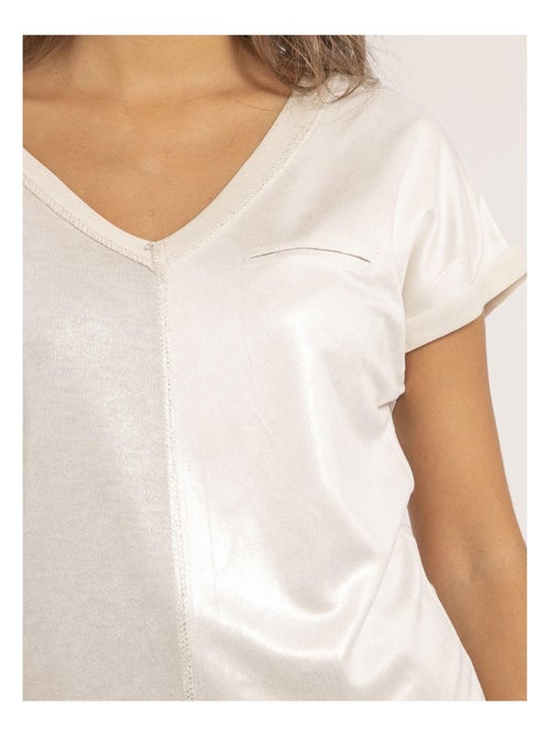 Fazzy t-shirt met v-hals van twee materialen - Kiabi Fazzy t-shirt met v-hals van twee materialen - Kiabi