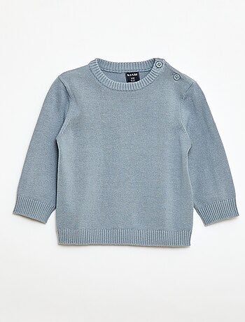 Fijngebreide trui met knoopsluiting bij de hals