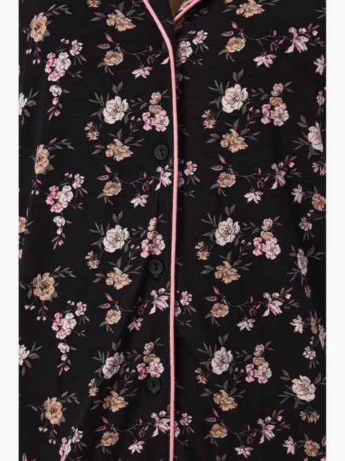 Floral dream pyjamaset met overhemd en broek, lange mouwen penti - Kiabi Floral dream pyjamaset met overhemd en broek, lange mouwen penti - Kiabi