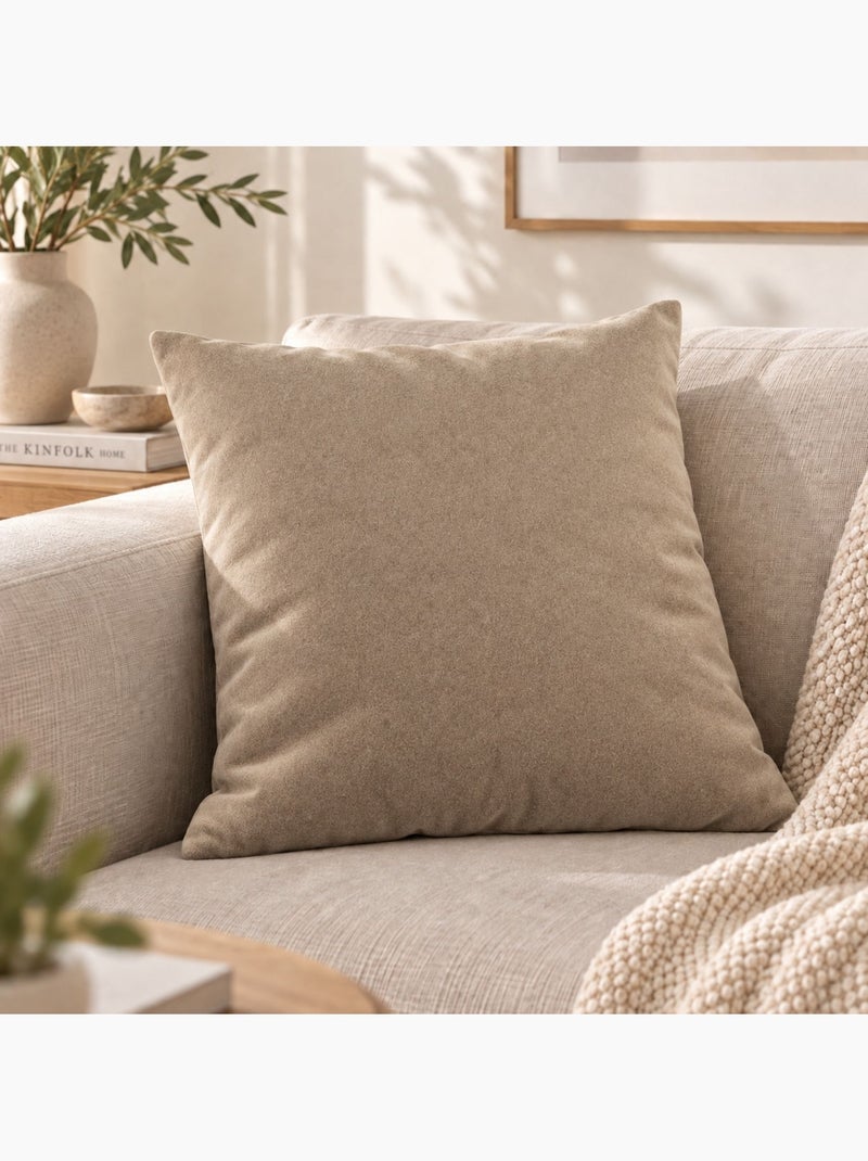 Fluwelen kussen met perzikhuideffect Beige - Kiabi